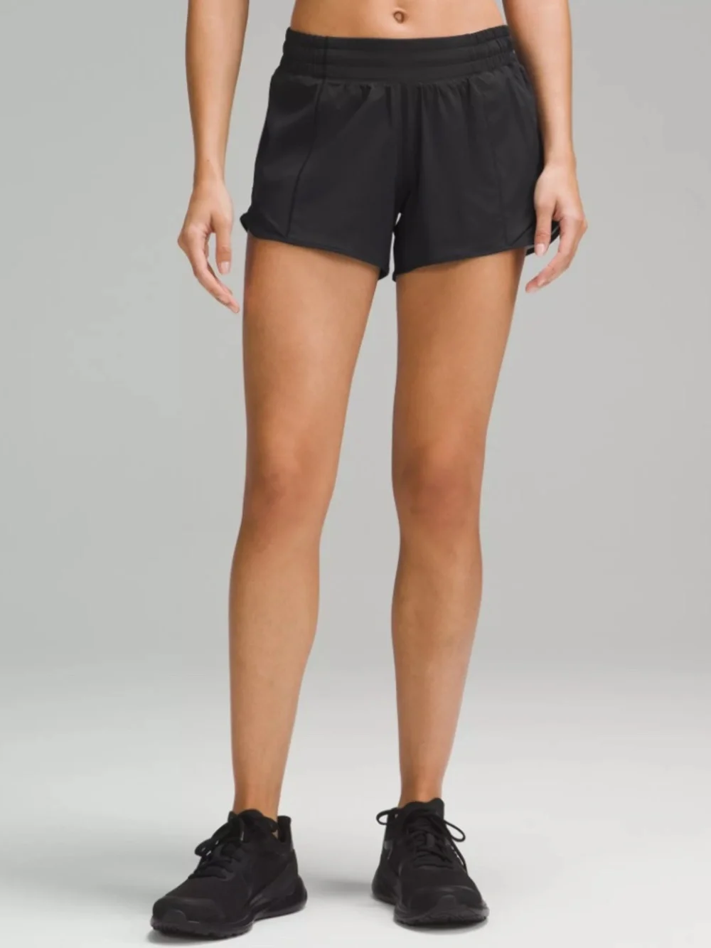 Lululemon Hotty Hot low rise Shorts